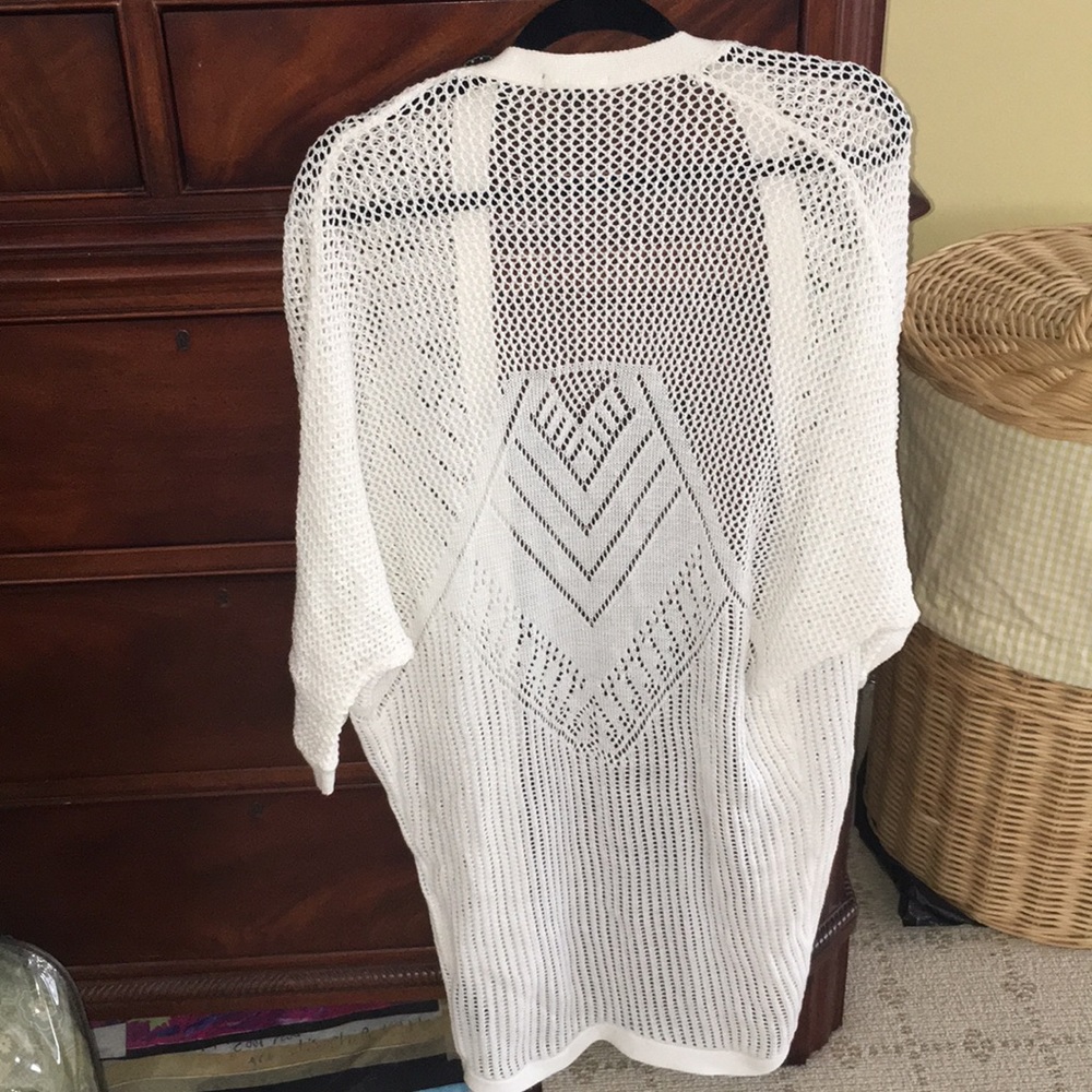 Open sweater - Picture 2 of 2